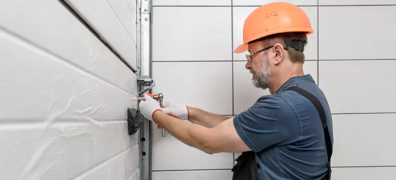 Garage Door Repair in Callaway