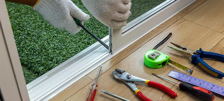Window Hinge Repair in Callaway, FL